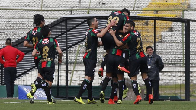 Palestino derrotó con claridad al campeón Cobresal en La Cisterna