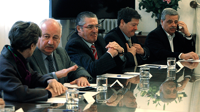 Cena en casa del timonel DC intentará acercar posiciones en la Nueva Mayoría