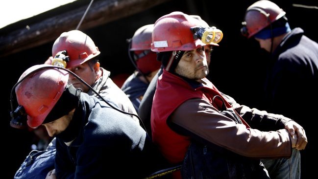 Ministra de Minería llegó a Curanilahue para solucionar protesta de mineros