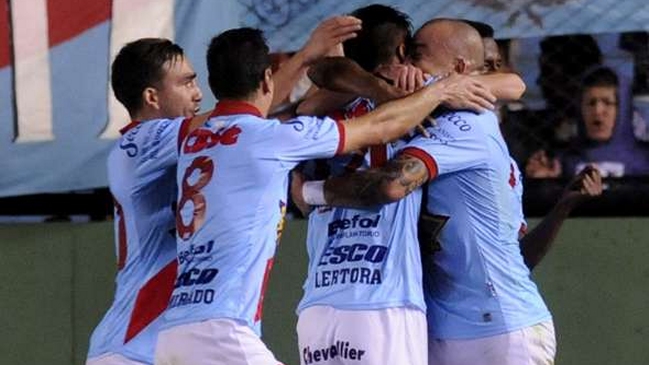 Matías Campos Toro actuó en empate de Arsenal ante Independiente por Copa Sudamericana