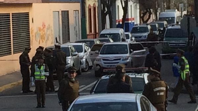 Un herido deja baleo a vehículo frente al Centro de Justicia