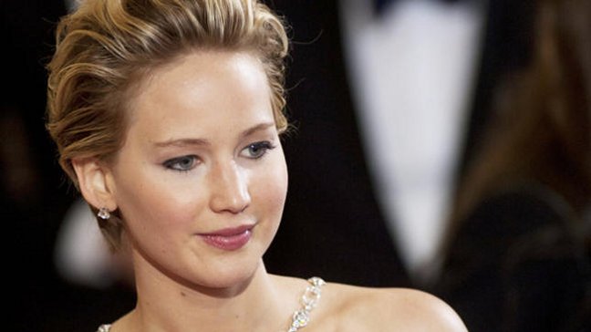Jennifer Lawrence escribe su primera película junto a Amy Schumer