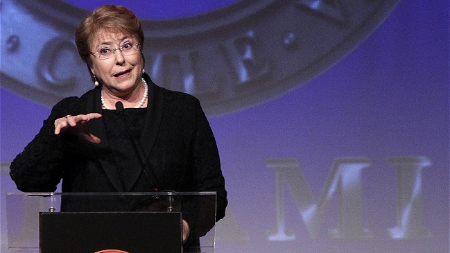 Presidenta Bachelet: No es tiempo de trincheras, sino de alentar la confianza