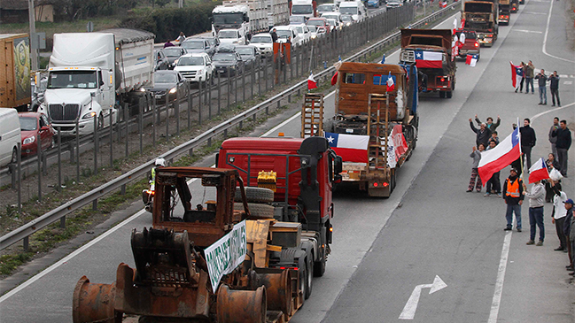 Por qué el Gobierno autorizó el paso de los camiones a Santiago