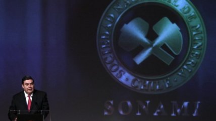   Con la Presidenta se realiza la Cena Anual de la Minería 