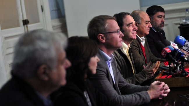 Oposición se reúne este viernes para definir su futuro