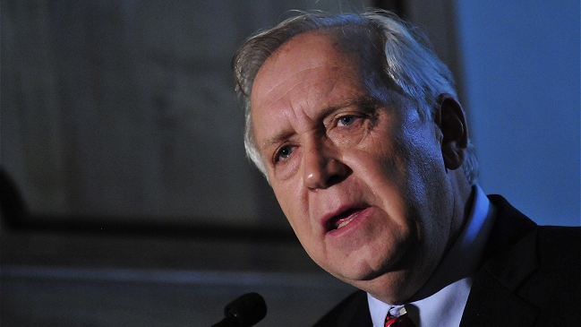 Ministro Burgos: Los costos políticos los asumo yo