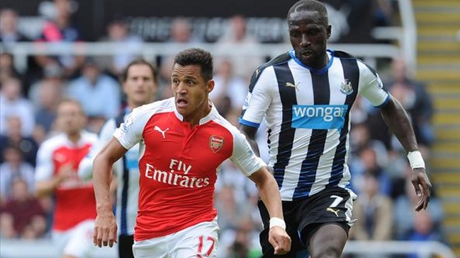 Alexis Sánchez y Arsenal celebraron su segundo triunfo en la Liga Premier inglesa