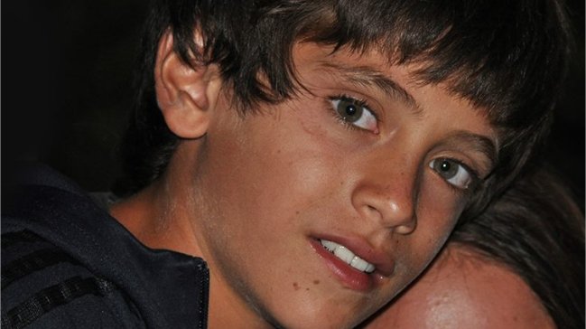 Niño de 13 años que padece una rara enfermedad espera donante de pulmón