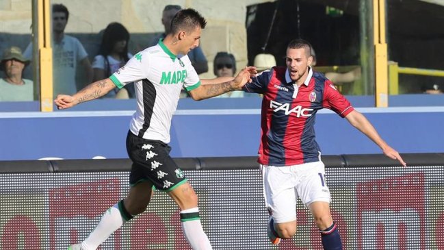 Erick Pulgar fue titular en caída de Bologna ante Sassuolo