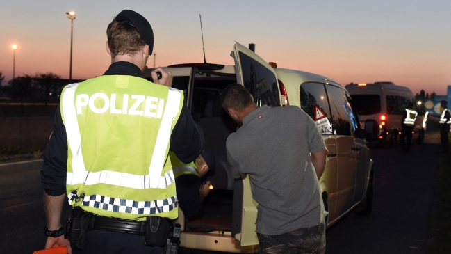 Hungría interceptó a 8.792 refugiados durante el fin de semana