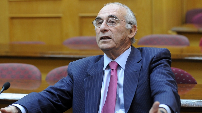 Sergio Bitar: Muchas de las críticas son ideológicas