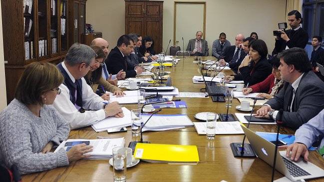 Comisión de Salud de la Cámara de Diputados aplazó votación de proyecto de aborto