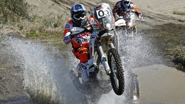 Pablo Quintanilla e Ignacio Casale son líderes en el Rally de Atacama