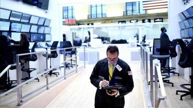 Desempleo en Estados Unidos cayó al nivel más bajo en siete años