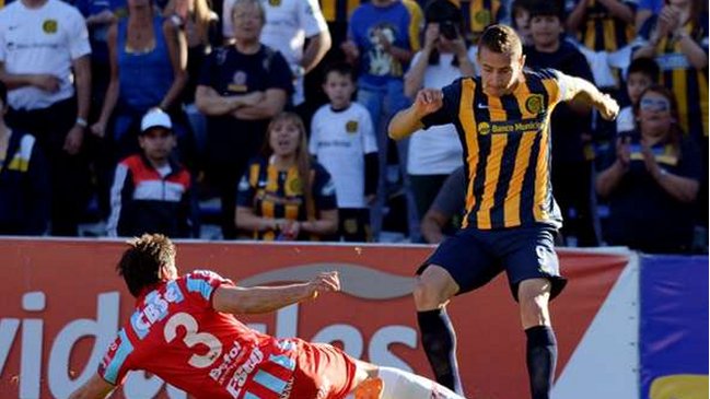 Matías Campos Toro sumó minutos en caída de Arsenal ante Rosario Central