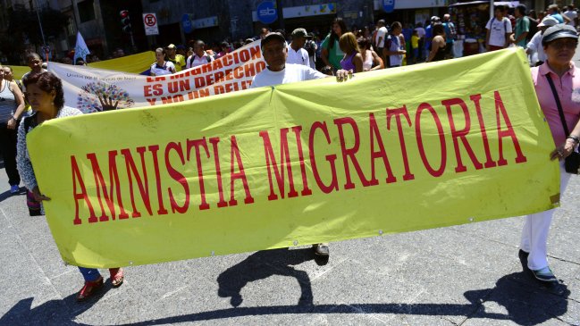 Diputado DC pidió amnistía para indocumentados en Chile