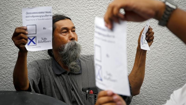 Tailandia: Comité rechazó nueva constitución y pospuso regreso a la democracia