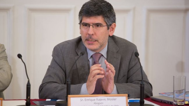 Presidenta Bachelet propuso a Enrique Rajevic como nuevo contralor