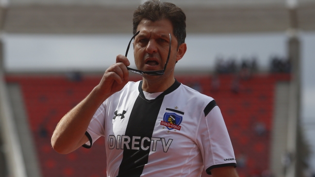 Aníbal Mosa adelantó que definirá junto a Sierra opción de fichar a un arquero