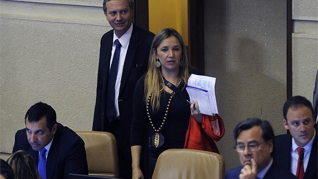 Diputada UDI justificó interpelación a ministra de Salud: 