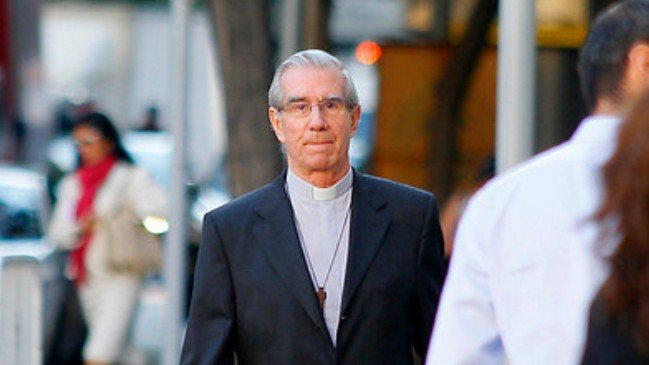 Capellán católico de La Moneda: Filtración de correos le hace 