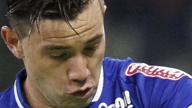 Eugenio Mena fue expulsado en igualado clásico entre Cruzeiro y Atletico Mineiro