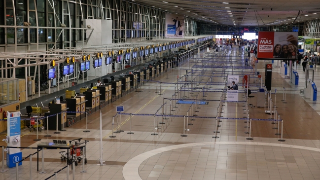 Director de Aeronáutica Civil: En las condiciones actuales no se van a producir despegues