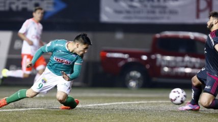 Felipe Mora anotó el segundo gol de Audax Italiano en el triunfo sobre la U