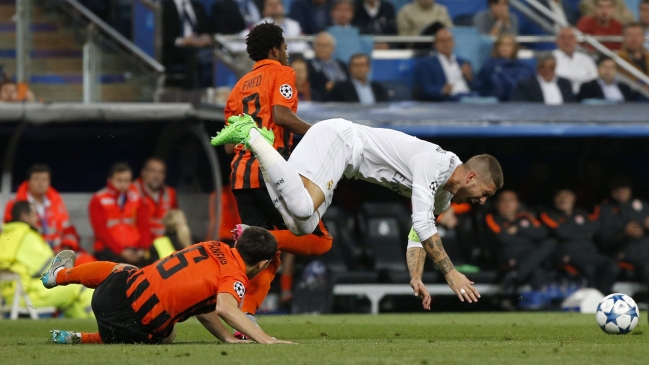 Sergio Ramos sufrió una luxación en el hombro izquierdo