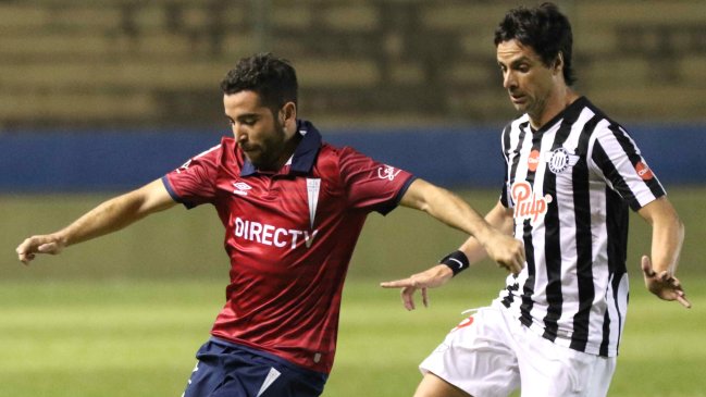 U. Católica quedó fuera de la Sudamericana tras caer ante Libertad