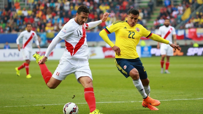 Paolo Guerrero y Claudio Pizarro comandan la nómina de Perú para duelo con Chile