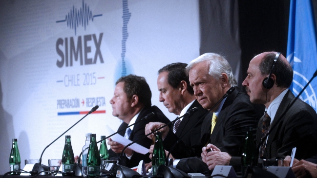 Con elogios a los chilenos partió encuentro de expertos internacionales en catástrofe