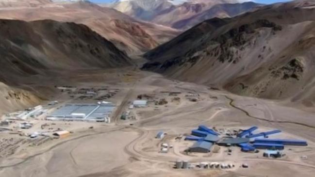 Barrick admitió derrame de 1.072 metros cúbicos de solución cianurada en mina