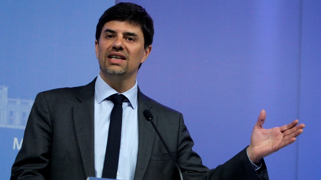 Gobierno confirmó que retrasará la decisión de proceso constituyente