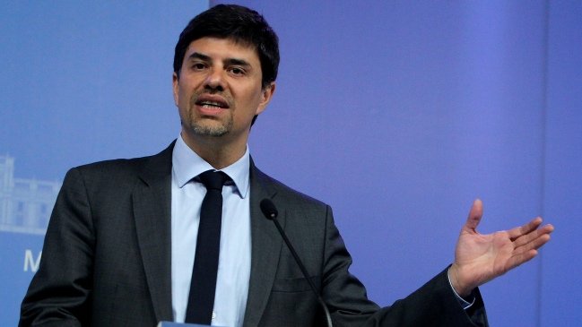 Gobierno confirmó que retrasará la decisión de proceso constituyente