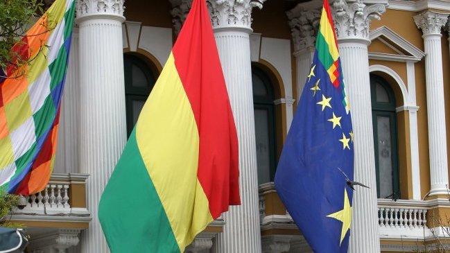 Bolivia convocó a su población a entonar 