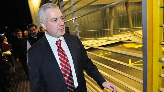 Chahuán pedirá informe al fiscal Guzmán por supuesta acción a favor de detective