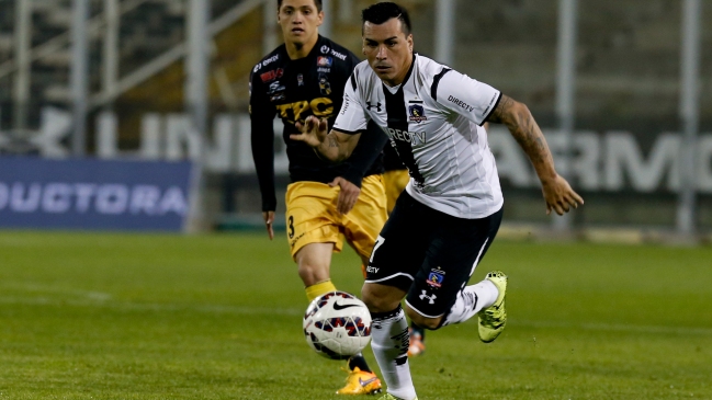 Esteban Paredes quedó fuera del choque con San Luis por lesión