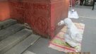 Así pagó su condena por rayar iglesia San Francisco en Santiago