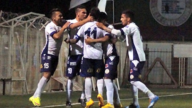 Naval celebró en el cierre de la séptima fecha de la Segunda División