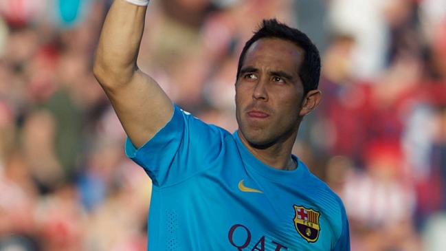 Claudio Bravo es el favorito de la gente para jugar ante Bayer Leverkusen, según encuesta