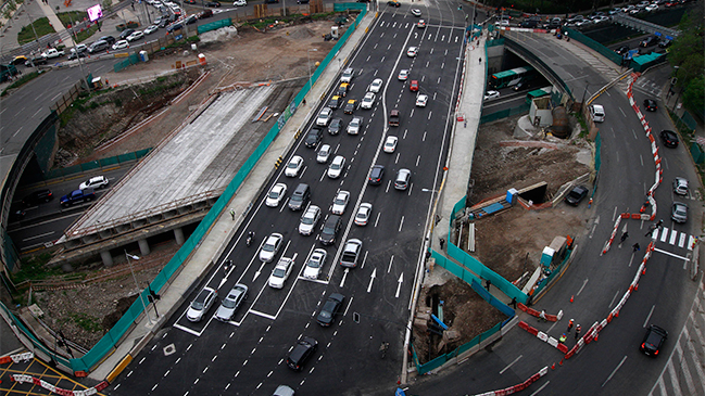 Revisa el estado del tránsito, el Metro y Transantiago