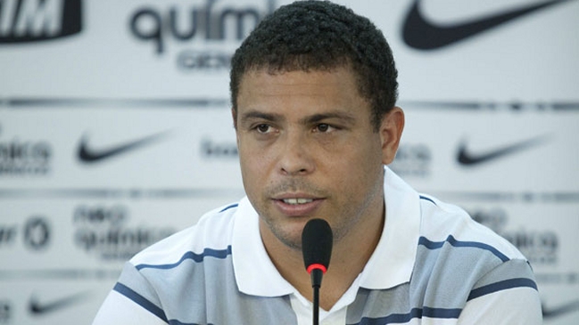 Ronaldo abrirá 30 escuelas de fútbol en China