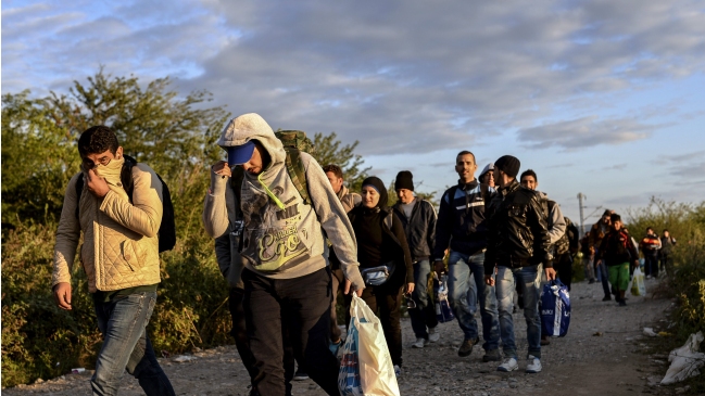 Gobierno griego amplia espacios para alojar a los refugiados en Atenas