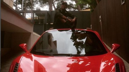 Neymar luce su Ferrari nuevo: Es un sueño de niño