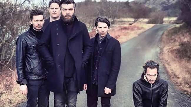 Editors: “Cruzamos los dedos para llegar a Sudamérica el próximo año”