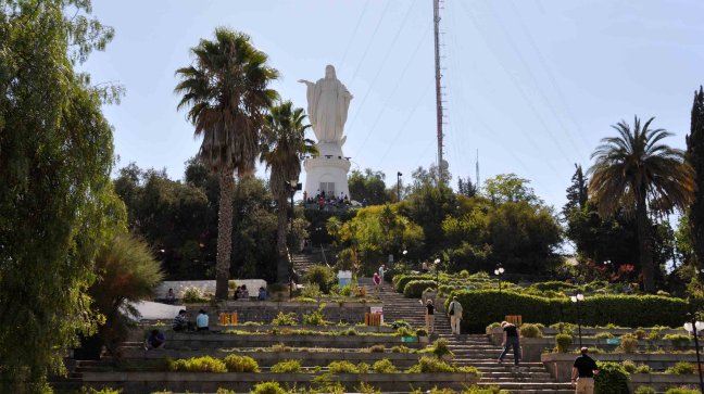 Realizarán visita guiada y gratuita hasta la cumbre del Cerro San Cristóbal