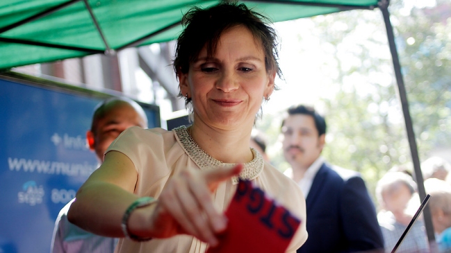 PPD respaldó a Carolina Tohá para la reelección por Santiago