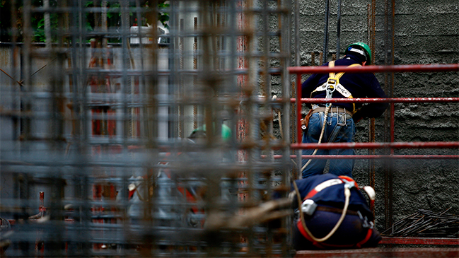 Imacec de agosto se expandió bajo las expectativas